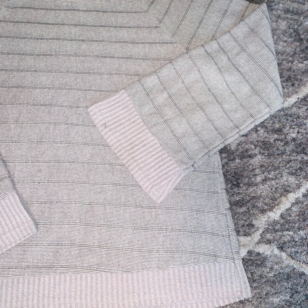 🍂Doe & Rae Cropped Sweater🍂 - Picture 2 of 6